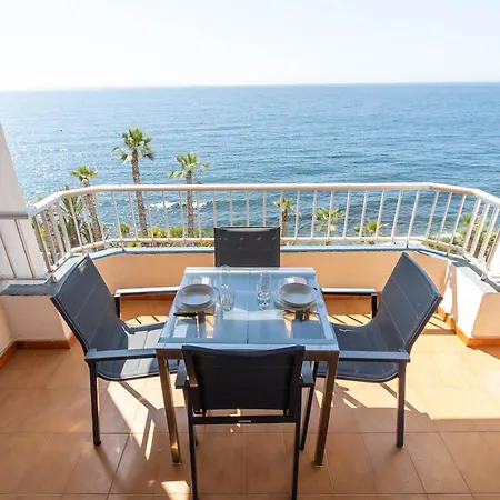 Apartment Sea
